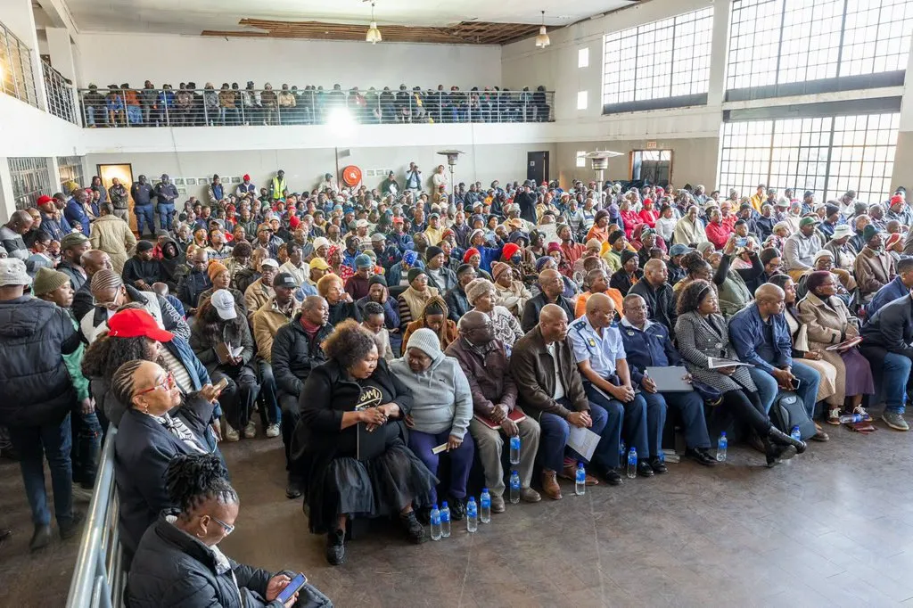 The Evaton community at the community hall attending the Gauteng #ImbizoWednesdays where MECs Bonginkosi Dhlamini and Ewan Botha engaged with residents on service delivery issues